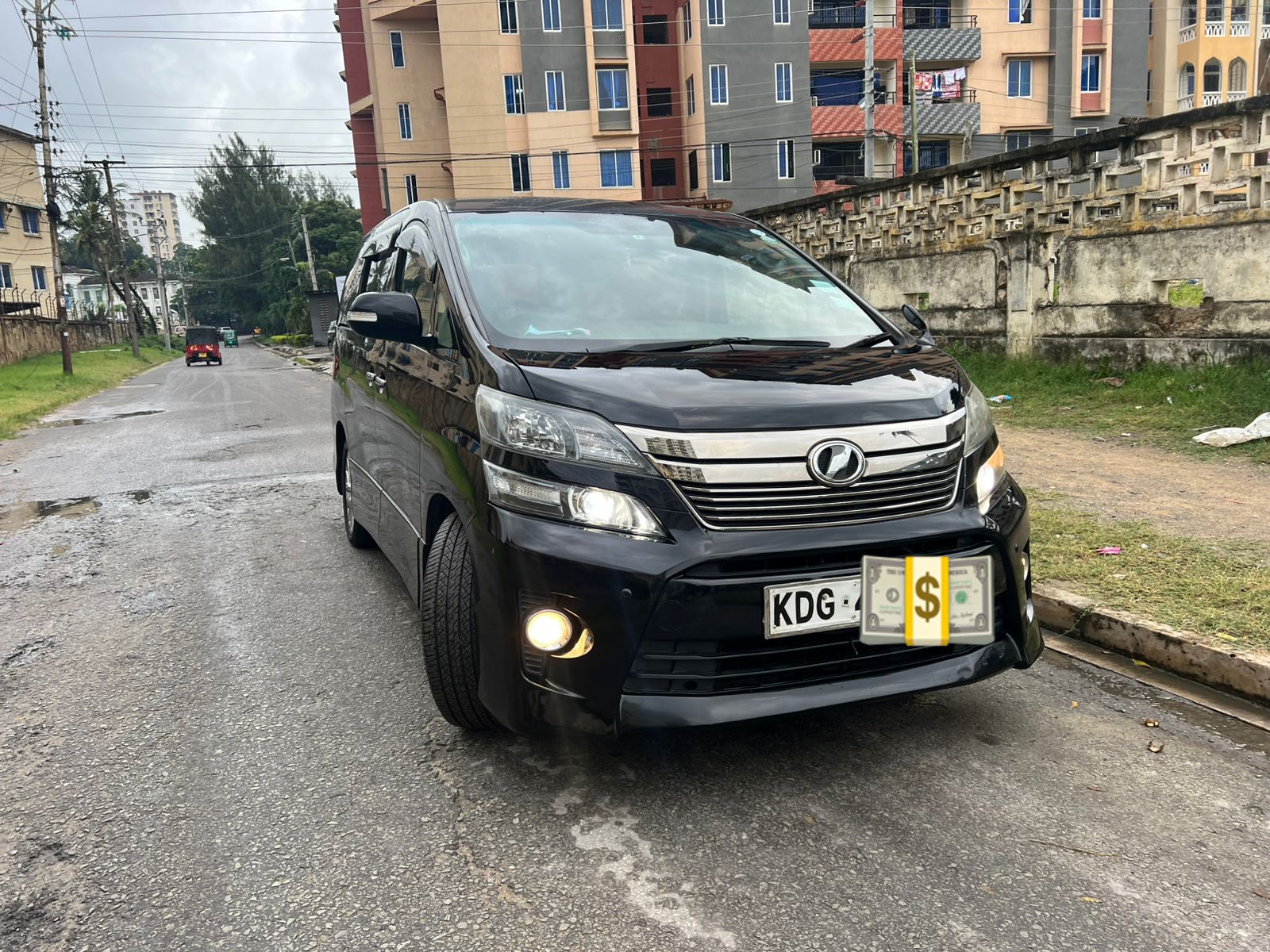 Toyota Vellfire for Hire